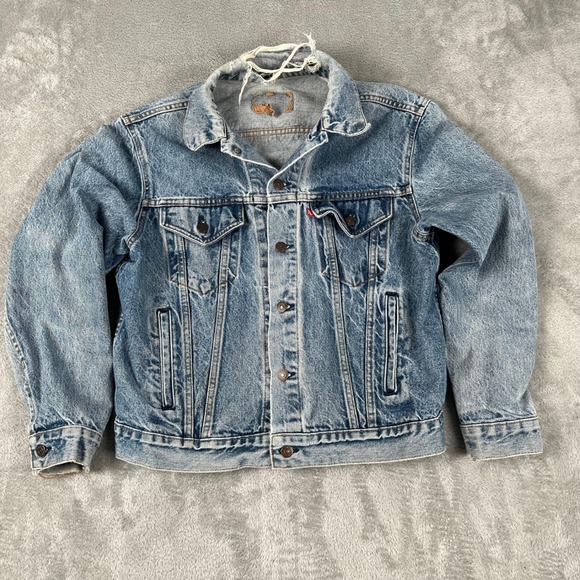 Levi's Other - Vintage Levis 70506-0216 Denim Trucker Jacket 44R Made in the USA Distressed